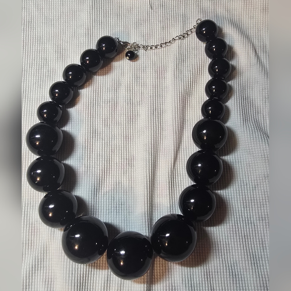 Glossy Black Onyx Beaded Necklace